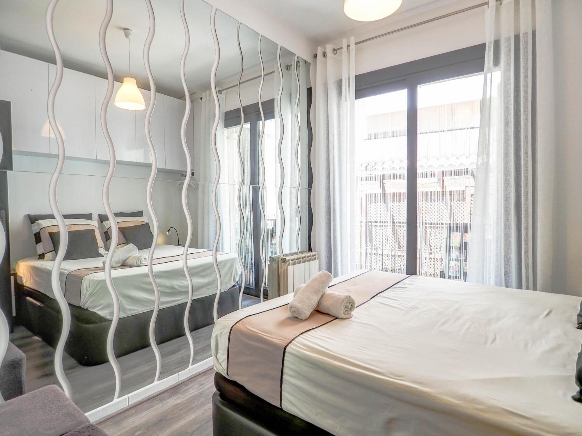 Flamingo Apartment By Hello Homes 锡切斯 外观 照片